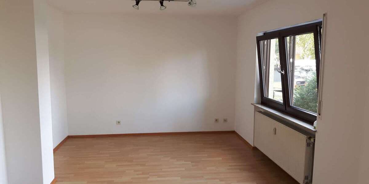 Etagenwohnung Bayreuth Bernecker Straße / Insel / Riedelsberg - 1 Zimmer, 32 m&sup2;, 400&euro; | Angebot:27580967