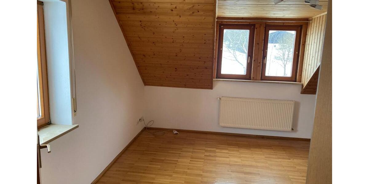Dachgeschoßwohnung Stadtsteinach - 1 Zimmer, 35 m&sup2;, 320&euro; | Angebot:27549019