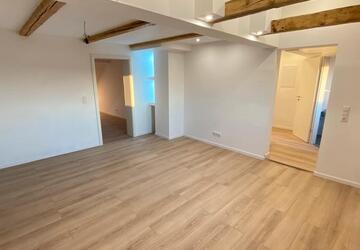 Wohnung Creußen - 3 Zimmer, 68 m&sup2;, 660&euro; | Angebot:27569129