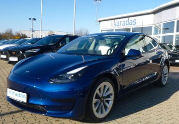 Tesla Model 3 64.018 km 27.400 &euro; Bayreuth 95448