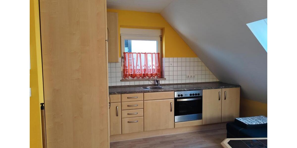 Dachgeschoßwohnung Mainleus - 2 Zimmer, 50 m&sup2;, 450&euro; | Angebot:27582313