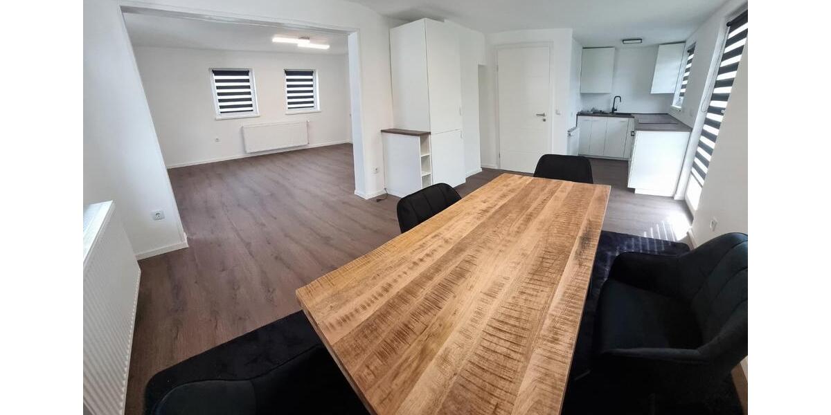 Etagenwohnung Weißenstadt - 4 Zimmer, 100 m&sup2;, 1.100&euro; | Angebot:27535055
