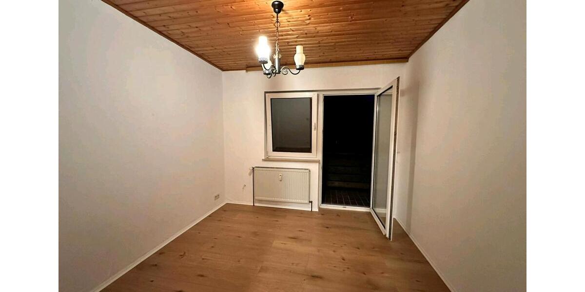 Erdgeschoßwohnung Gefrees Böseneck - 1 Zimmer, 30 m&sup2;, 360&euro; | Angebot:27545098