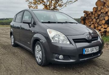 Toyota Corolla Verso 212.000 km 3.600 &euro; Untersteinach 95369