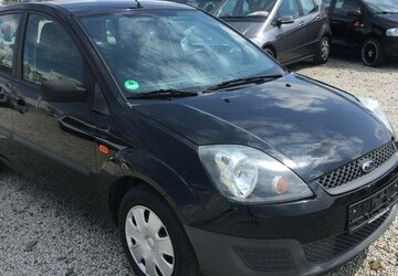 Ford Fiesta Ambiente,4 Türig,Tüv Neu! 136.000 km 2.990 &euro; Himmelkron 95502