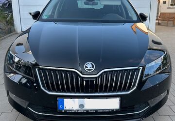 Skoda Superb 110.000 km 17.500 &euro; Himmelkron 95502