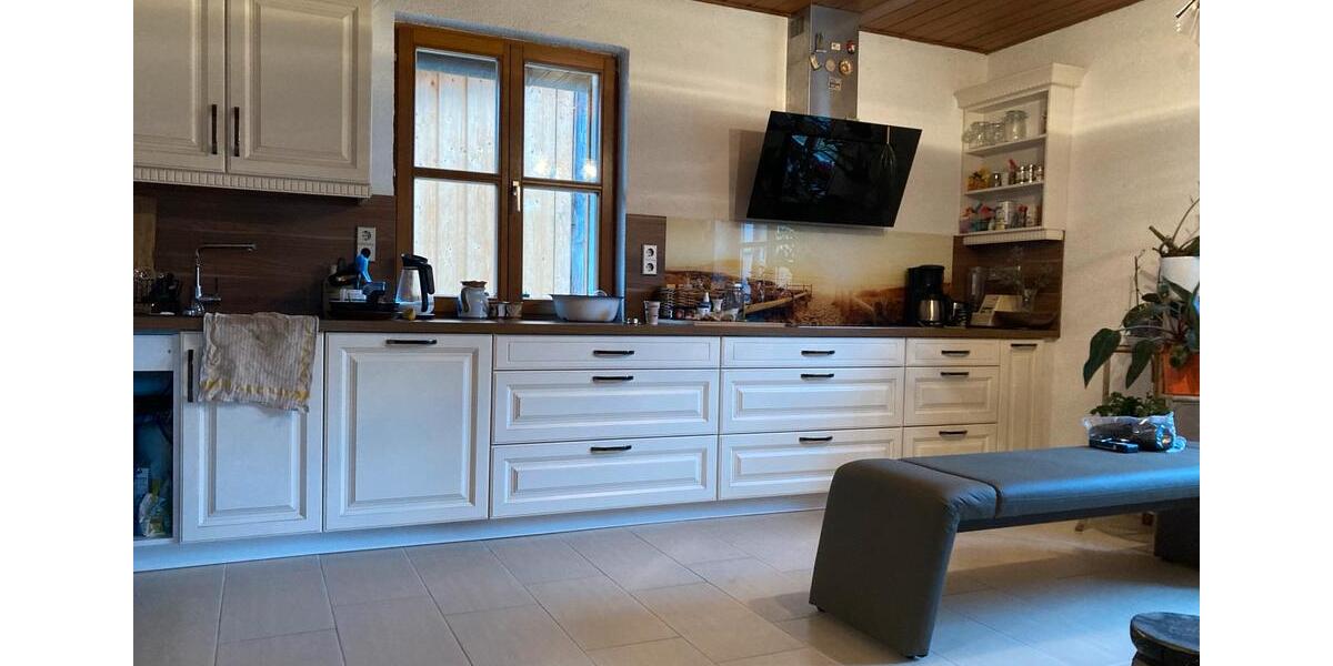 Etagenwohnung Hollfeld - 2 Zimmer, 80 m&sup2;, 840&euro; | Angebot:27585497