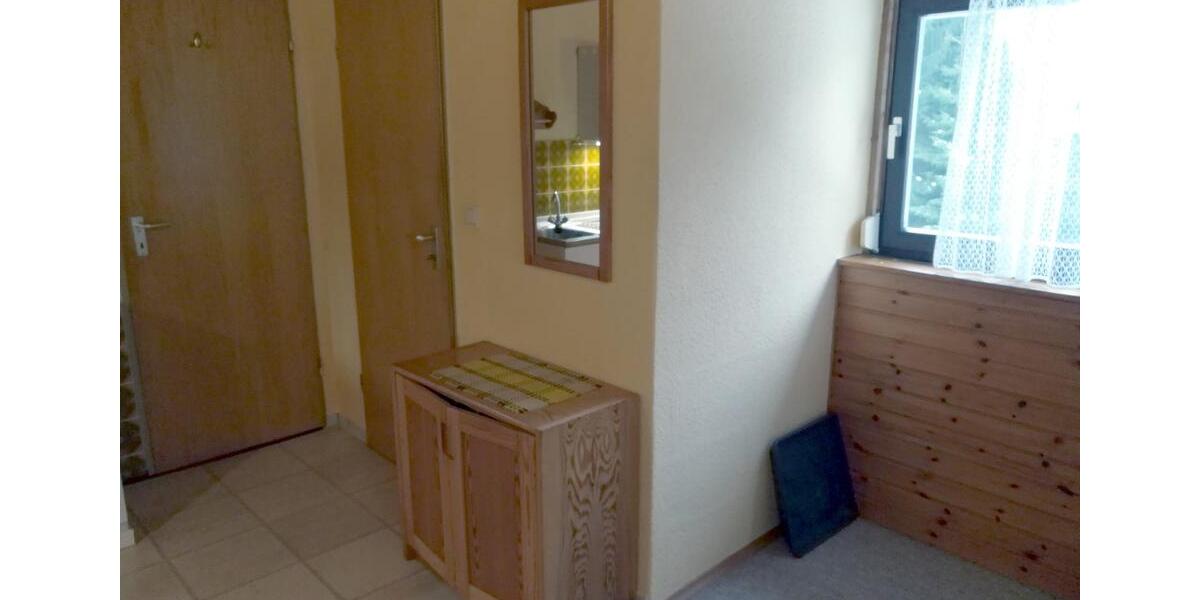 Etagenwohnung Bindlach - 1 Zimmer, 28 m&sup2;, 280&euro; | Angebot:27563361