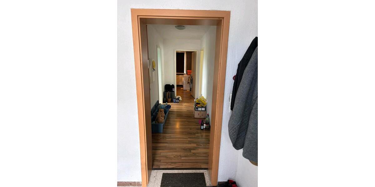 Dachgeschoßwohnung Creußen - 3 Zimmer, 60 m&sup2;, 450&euro; | Angebot:27582289