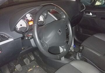 Peugeot 207 88.000 km 1.000 &euro; Bayreuth 95444